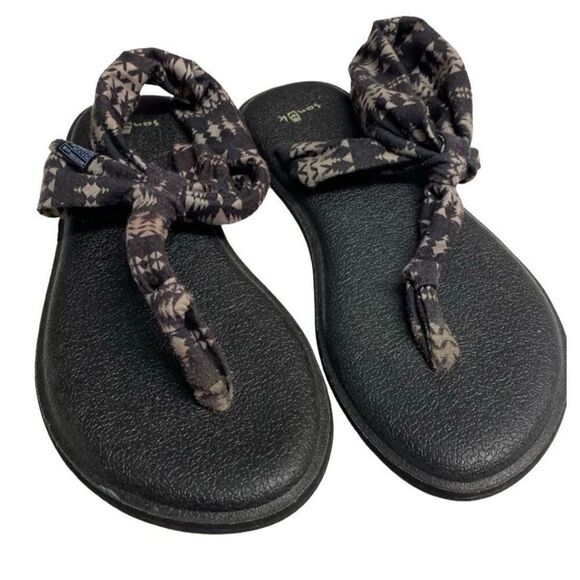 Sanuk girls yoga sling two printed sandal size 5 ￼￼ - Picture 1 of 6